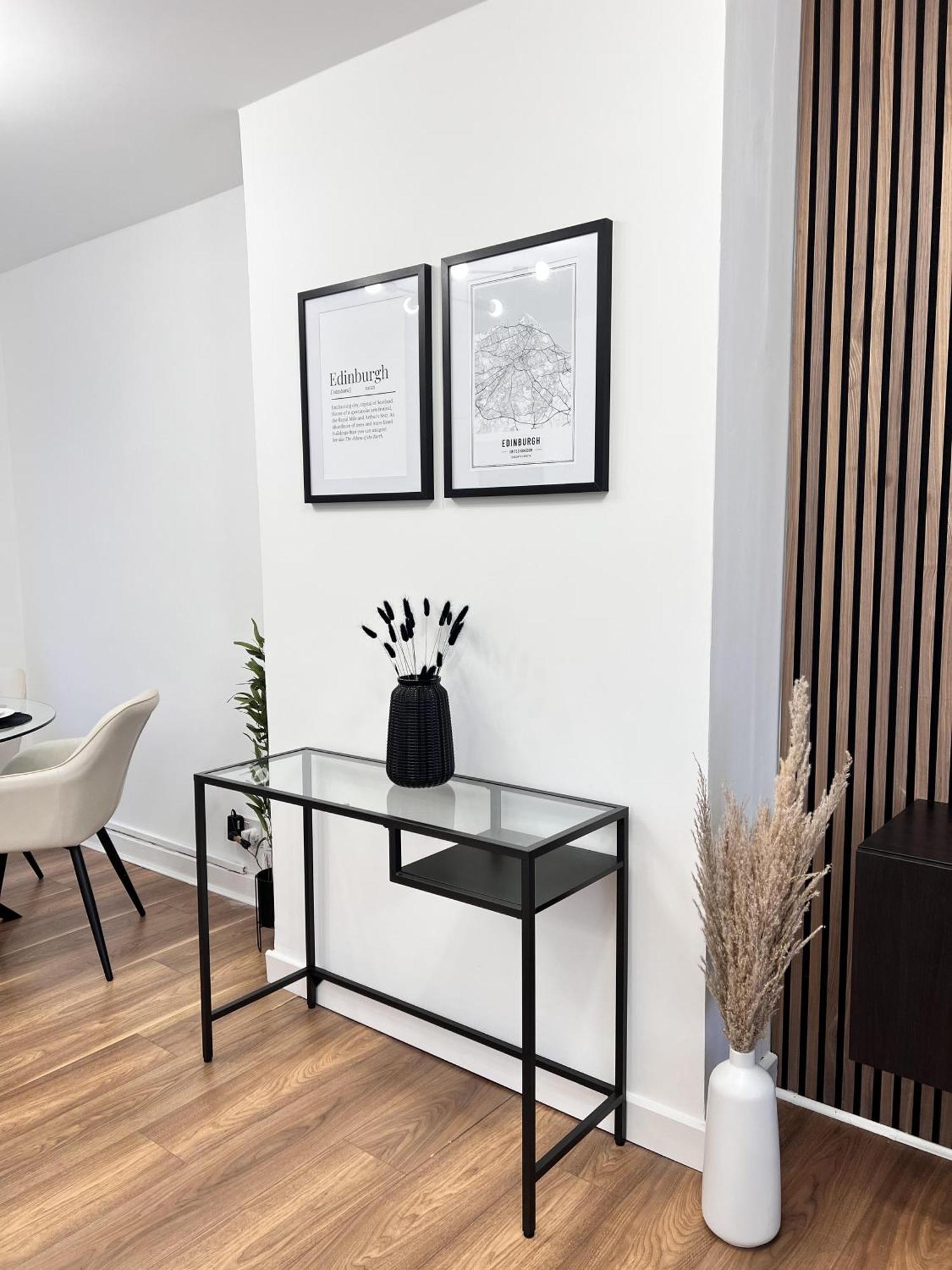 Modern 2 Bedroom In Free Parking EDI